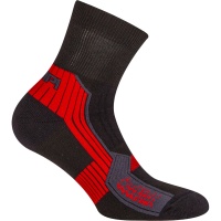 noski-accapi-hiking-quater-black-red 1