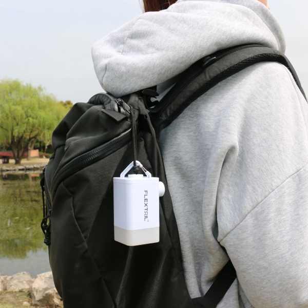 nasos-portativnyj-flextail-max-pump-2-plus-white 5