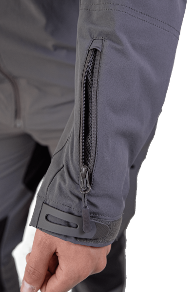 kurtka-wolf-shark-light-soft-shell-na-trikotazhe-seryj-11